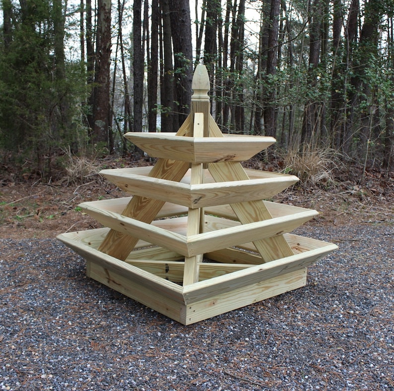 How to build a 4 ft. pyramid strawberry planter. Downloadable plans.