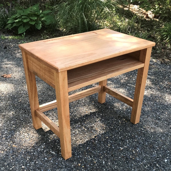 Downloadable Woodworking Plans for a Wooden School Desk