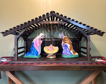 Downloadable Plans  for a Nativity Stable - Illustrated Woodworking Guide with Photos