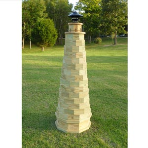 Downloadable Woodworking Plans - 6 ft. Lawn Lighthouse Plans - Illustrated with Photos!