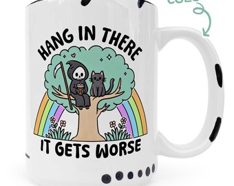 Accrochez-vous, c&#39;est pire Mug Faucheuse : Mug drôle, cadeau gothique, tasse à café sarcastique, vie introvertie, arc-en-ciel, amoureux des chats