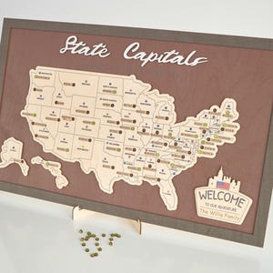 LECAP US Bundesstaatshauptstädte Reiselandkarte zum Aufzeichnen von Besuchen (Kaffee) Größe XL: 70 x 43 cm