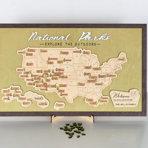 Carte de voyage LEMAP des parcs nationaux en bois des États-Unis avec des arbres pour enregistrer les visites du parc (vert)