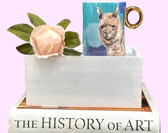 Anthropologie Winter Fauna Llama Mug, Hand-Painted Stoneware, Gold Handle (12 Oz)