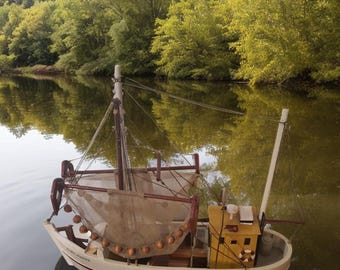 Y2K Fishing Boat Model, Large,Detailed,Beachy,Fishing