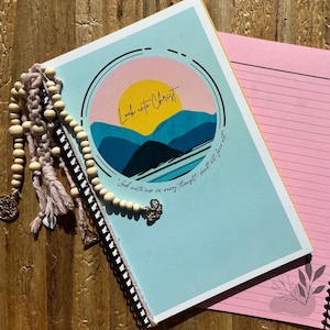 Guarda a Cristo - Diario del campo estivo per ragazze - Spunti di preghiera, studio, servizio e gratitudine - Boho - Download digitale