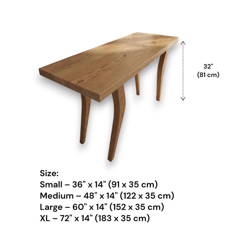 Op de afbeelding: Houten console met een lichtbruine afwerking. De tafel heeft een rechthoekig blad en gebogen poten. De hoogte is 81 cm. Beschikbare maten: Small - 91 x 35 cm, Medium - 122 x 35 cm, Large - 152 x 35 cm, XL - 183 x 35 cm.