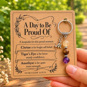 Llavero de cristal personalizado "Bien hecho", regalo "Orgulloso de ti" con tarjeta de recuerdo ilustrada.