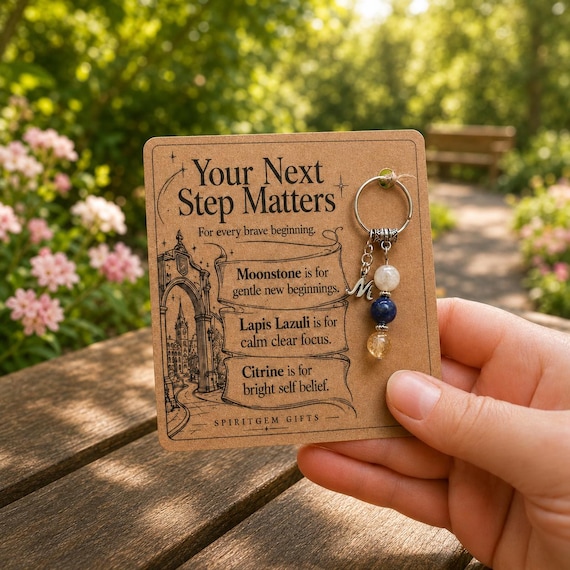 PERSONALISED UNIVERSITY Crystal Keyring, Starting University Gift with Illustrated Keepsake Card