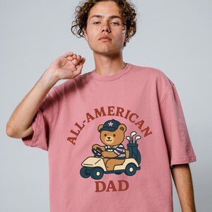 オールアメリカン・ダッドシャツデザイン – 父の日のためのゴルフベアレトロSVG、かわいいゴルフをするお父さんのクリップアート、POD用の印刷可能なTシャツグラフィック