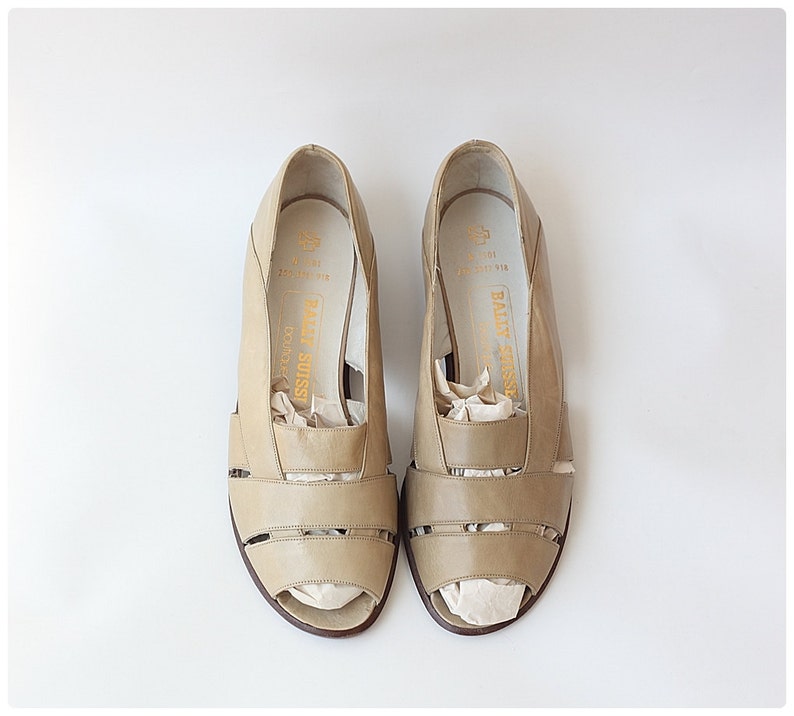 nude designer flats