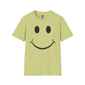 Smiley Face T Shirt Happy Graphic Tee Simple Minimal Shirt Feel Good Outfit Everyday Casual Tee Unisex Soft Cotton Shirt Gift Idea Pistachio