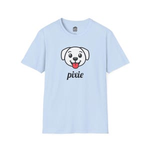 Personalisiertes glückliches Hunde Gesicht T-Shirt | Niedliches Cartoon-Welpen-T-Shirt | Smiley Zunge heraus Hunde Shirt | Unisex Weiß Graphic Tee | Spaß Haustier Liebhaber Geschenk