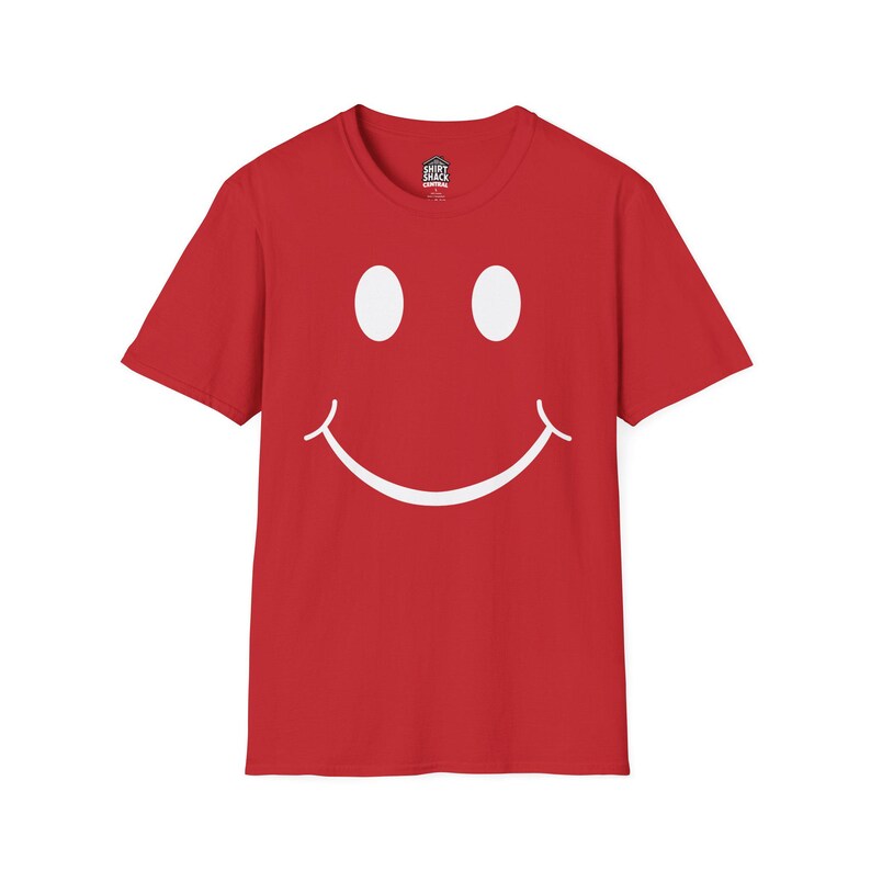 Smiley Face T Shirt Happy Graphic Tee Simple Minimal Shirt Feel Good Outfit Everyday Casual Tee Unisex Soft Cotton Shirt Gift Idea Red