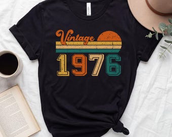 Vintage 1976 Shirt Retro 1976 Birthday Gift Born In 1976 Retro Sunset Outfit 49th Birthday Present