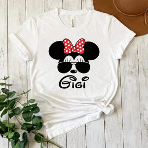 Grandma Mouse Shirt, Gigi Mouse Disney Grandma Gift Women’s Disneyworld Family Tee Cute Disney Shirt
