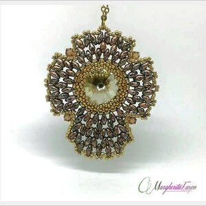 Floris Cross pendant Pattern tutorial with superduo, swarovski and miyuki beads