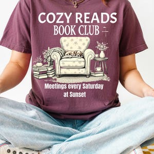Cozy Reads Book Club Shirt Comfort Colors Fall Tee for Book Lover Cute Autumn Reading Shirt Cozy Reader Gift Bookish Fall Merch for Bookworm