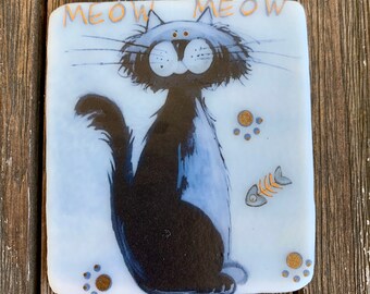 Scruffy Cat Fused Glass Magnet (Medium)