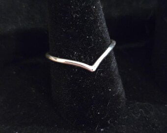 Simple Pointed Silver Ring