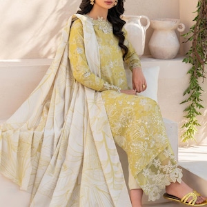 Premium 3PC Women Unstitched Embroidered Lawn Suits Pakistani Lawn Dress Designer Wear DIY Pakistani Party Outfit Summer Collections Gift