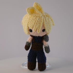 Cloud Strife - Final Fantasy VII Crochet Chibi Plush. 7 Inch Plush