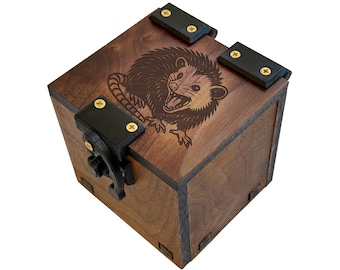 Handgefertigte Schmuckschatulle aus Holz für Würfel, Armbänder, Opossum-Motiv, Ringbox, Erinnerungsbox aus Holz, Andenken (ohne KI)
