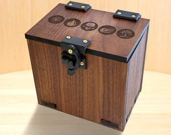 MTG-Deckbox aus Holz, Mana-Thema, über 100 Karten, Würfelablage, handgefertigt aus Walnussholz (ohne KI) – Geschenkidee für Gamer