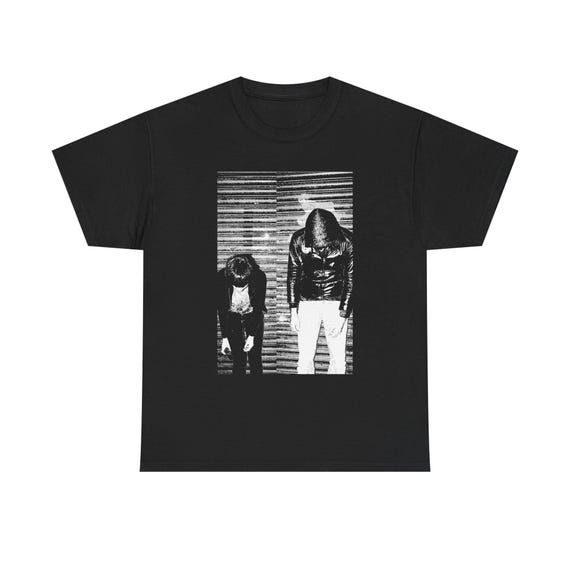 Crystal Castles Untrust Us Alice Glass Album Cover Vintage Tee - Etsy