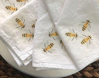 Bumble Bees, Cotton Fabric NApkins, Dining Decor, Honey, Bee hive, Spring Decor Gift, Garden Theme, Beekeeper Gift , Save The Bees