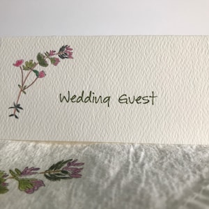 Cartões de lugar de flores de tomilho, cartões de tenda, cartões personalizados, cartões de assento em branco, cartões de nome de casamento, assentos botânicos, assentos com tema floral