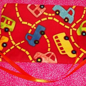 Handmade Automobile Crayon Holder: Portable Kids Travel Activity