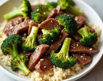 eBook mit Rezept für Keto-Rührfleisch mit Brokkoli | Low-Carb-Alternative zum Mitnehmen | Einfaches Keto-Abendessen