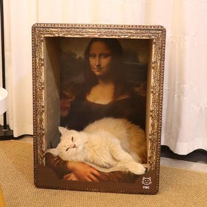 Mona Lisa Cat Scratcher Bed - 3D Art Armrest Design, 50lbs Eco