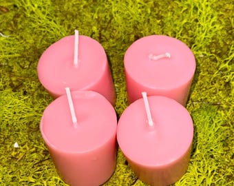 Candele votive rosa senza profumo. Confezione da 4. Fatte a mano,