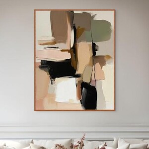 Arte mural abstracto neutro: impresión en lienzo moderna con tonos cálidos y textura expresiva para interiores elegantes y minimalistas y espacios creativos.