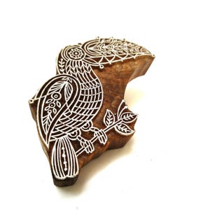 Sello de madera con estampado de tucán en una rama, impresión textil india, fabricación de tarjetas, sello de cerámica, regalo para amantes de las aves, temática de selva tropical