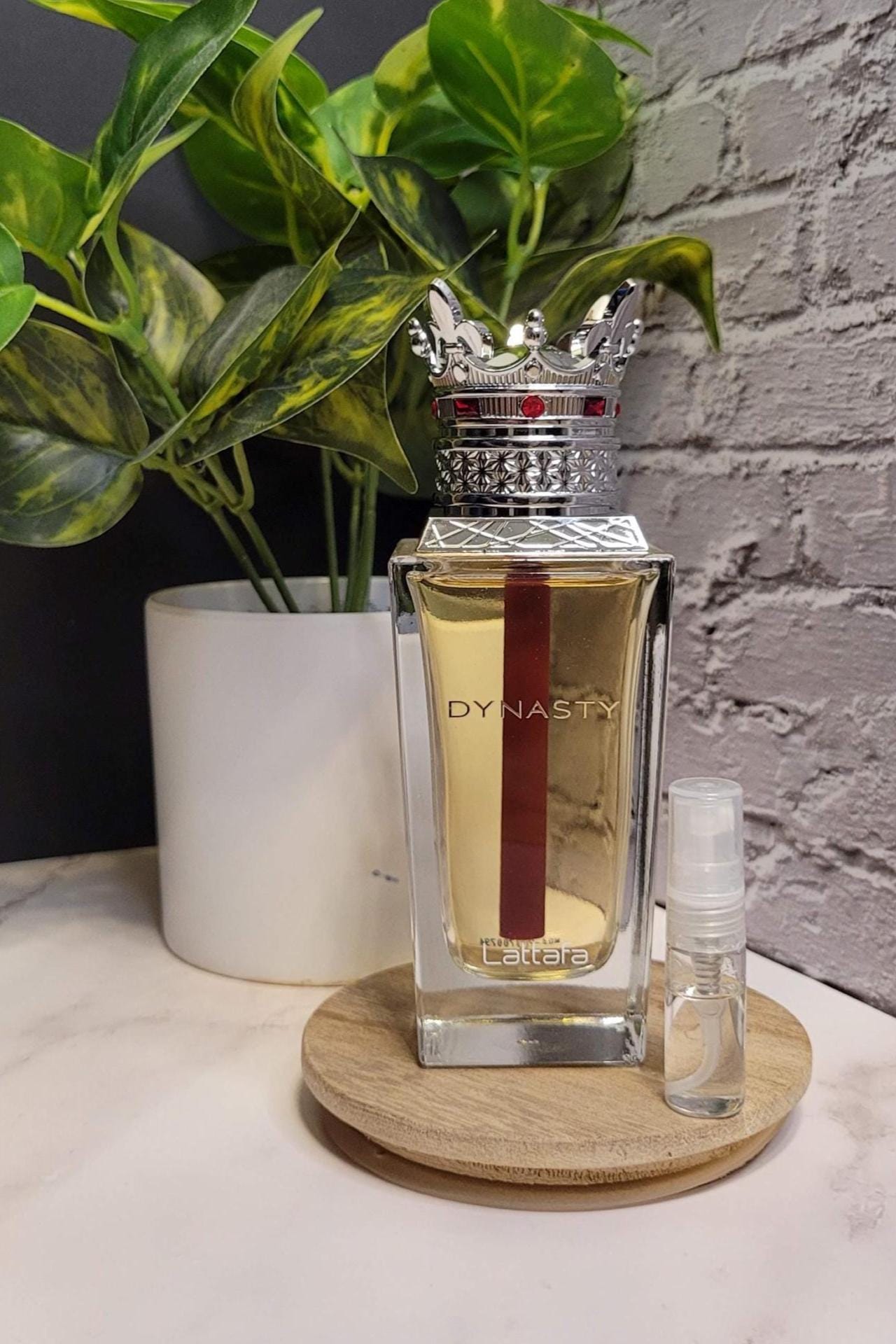 Dynasty Lattafa Perfumes 2ml / 5ml Decant | Sample | Travel