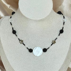 Black & White Pendant Beaded Necklace