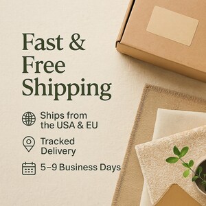 Puede incluir: Una caja de cart&oacute;n con una etiqueta se coloca cerca de toallas beige dobladas y un cuenco peque&ntilde;o con una planta. El texto de la imagen dice "Fast & Free Shipping", "Ships from the USA & EU", "Tracked Delivery" y "5-9 Business Days."