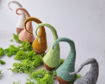 Estear decoration eggs hats from merino wool 6 units