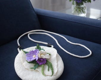White Felted Merino Wool Phone Bag – Floral Appliqué Crossbody Purse