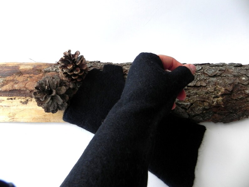 Felted Fingerless Gloves Fingerless Mittens Arm warmers Wristlets Merino wool black color Warm Christmas gift image 4