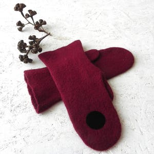 Felted mittens, wool mittens, burgundy mittens, minimalist mittens, merino wool, original, warm wool gloves, woman accessory, winter mittens image 6