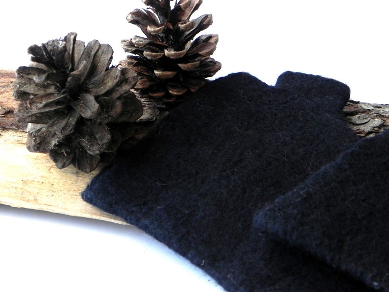 Felted Fingerless Gloves Fingerless Mittens Arm warmers Wristlets Merino wool black color Warm Christmas gift image 2