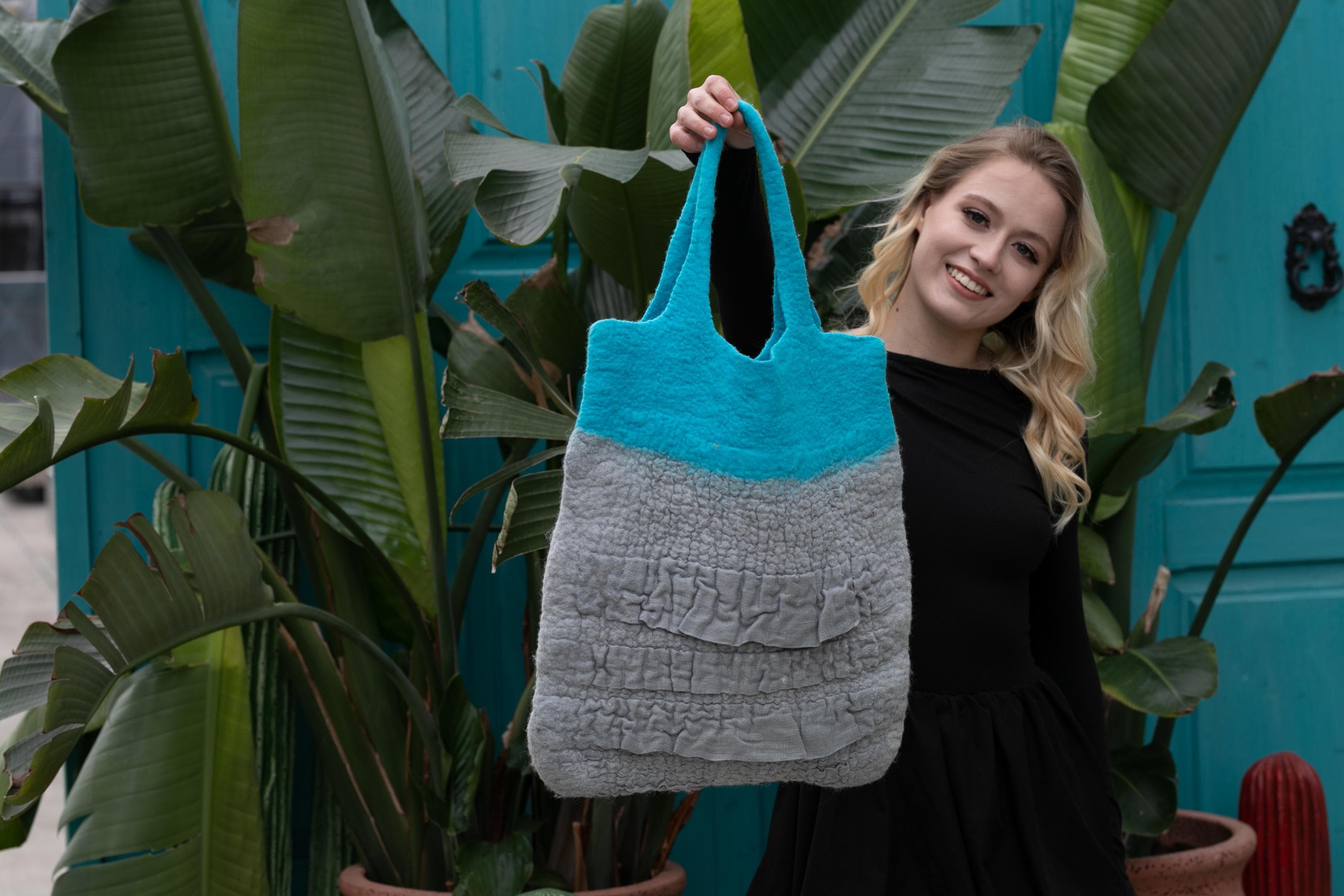 Felt handbag from Wool and Linen cozy original and comfortable Women Accessory Ready for shipping, Great gift idea