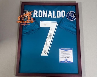 Camiseta número 7 de Ronaldo firmada y enmarcada con certificado de autenticidad de Beckett - El ícono mundial