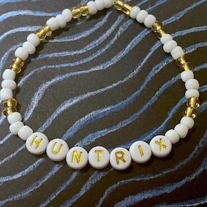 Huntrix Kpop Demon Hunter Friendship Bracelet – Elastic Beaded Fan Gift for Concerts, Bias Support, and Fandom Friends