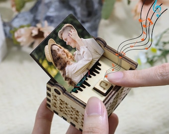 Personalized Wooden Music Box with Custom Song and Photo,Music Gifts for Family,Wedding Keepsake,Custom Anniversary Gift for Him Her Couple