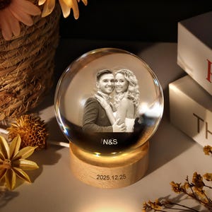 Personalized Round 3D Crystal Photo Portrait LED,Engraved Crystal Ball Photo With Light,Crystal Photo Gifts for Anniversary,Christmas Gifts